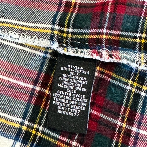 Sanctuary Boyfriend Flannel Snap Front Red White and Navy Plaid Shirt Si… - Picture 8 of 8
